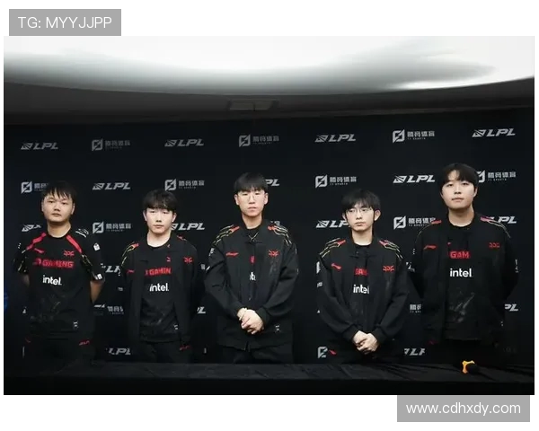 英雄联盟盛宴：深入解析JDG战队的技术与战术创新之路