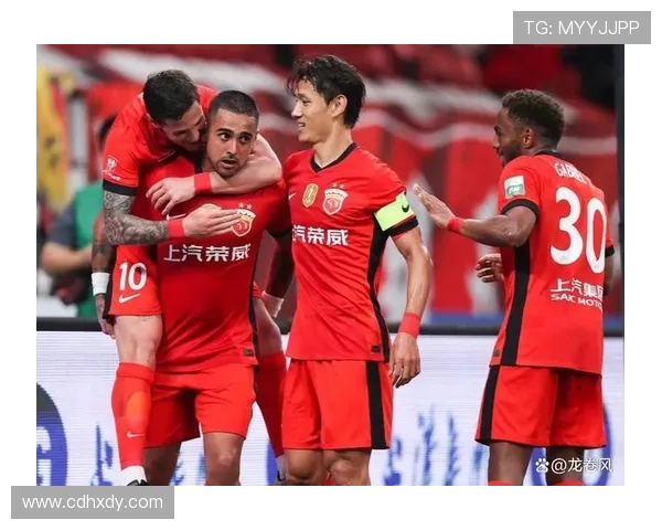 中国队三比二逆转取胜展现顽强拼搏精神赢得球迷热烈欢呼