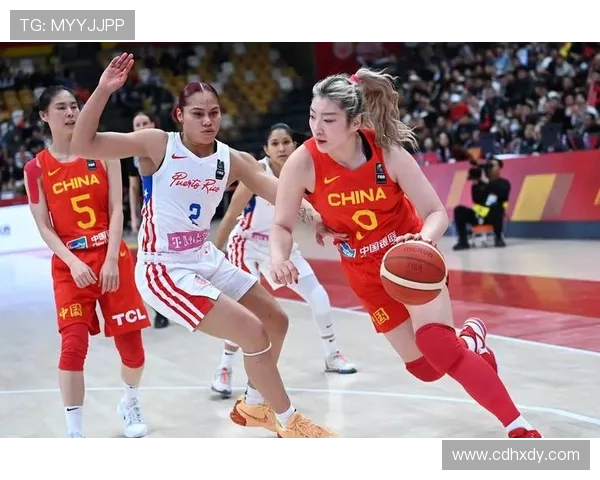 北京女篮与广东女篮激战裁判判罚引发热议赛后分析与球迷反应 北京女篮与广东女篮激战裁判判罚引发热议赛后分析与球迷反应