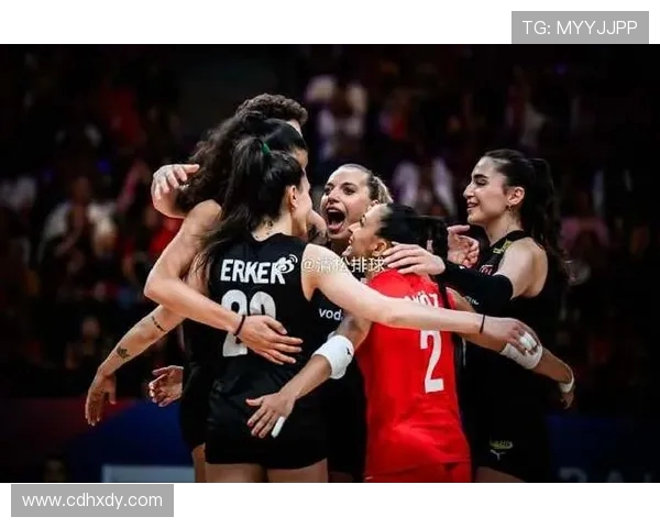 女排世界联赛巅峰对决意大利与塞尔维亚的精彩较量与赛后分析